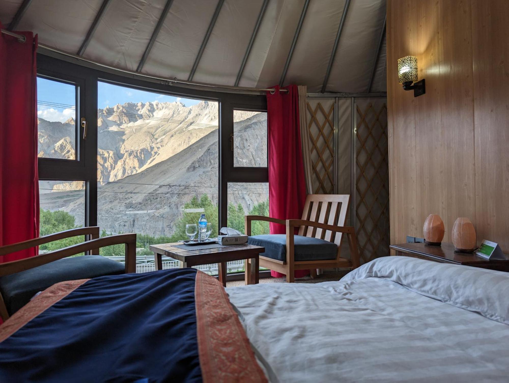 Apex Hotels And Resorts Hussaini Karimabad  Exterior photo
